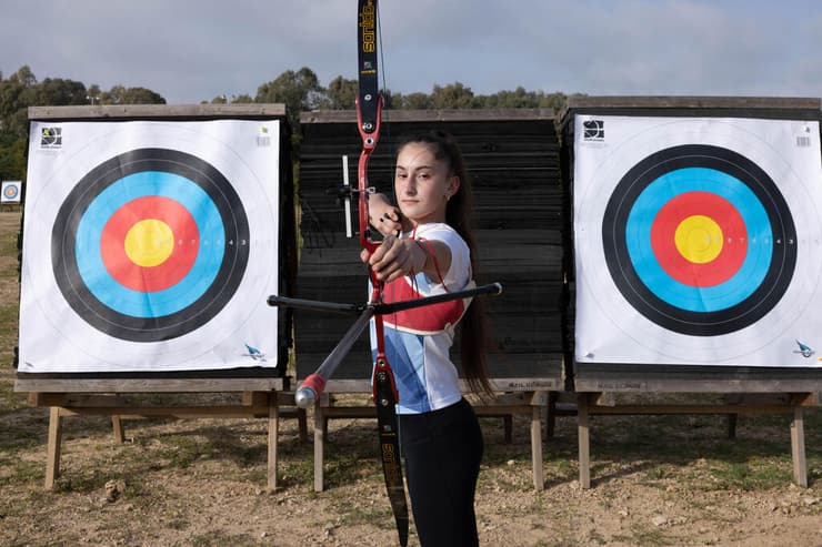 סטפני קומפנייץ