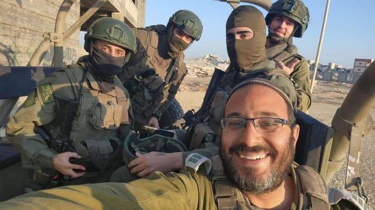 סרן (במיל') אלעד גורי וחבריו לצוות