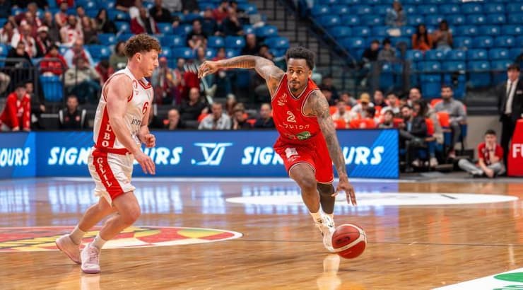 אנטוניו בלייקני רץ, גיל בני שומר (רועי כפיר) אנטוניו בלייקני רץ, גיל בני שומר