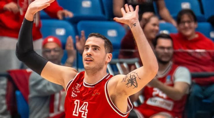 עוז בלייזר חוגג (רועי כפיר) עוז בלייזר חוגג