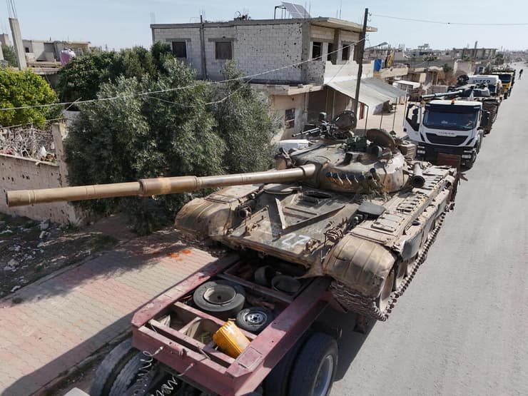 כוחות סוריה שהובאו לאזור הגבול עם לבנון 17 במרץ