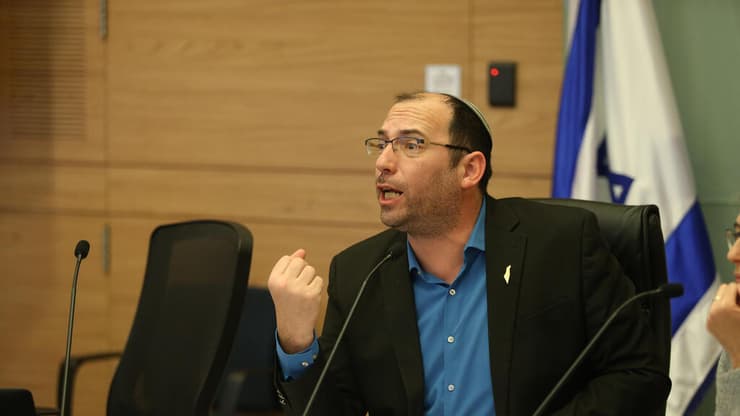  ועדת החוקה מאשרת לקריאה שנייה ושלישית את הצעת חוק השפיטה