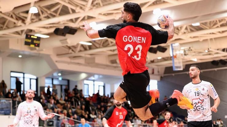 שחקן הפועל ראשל"צ בכדוריד בר גונן