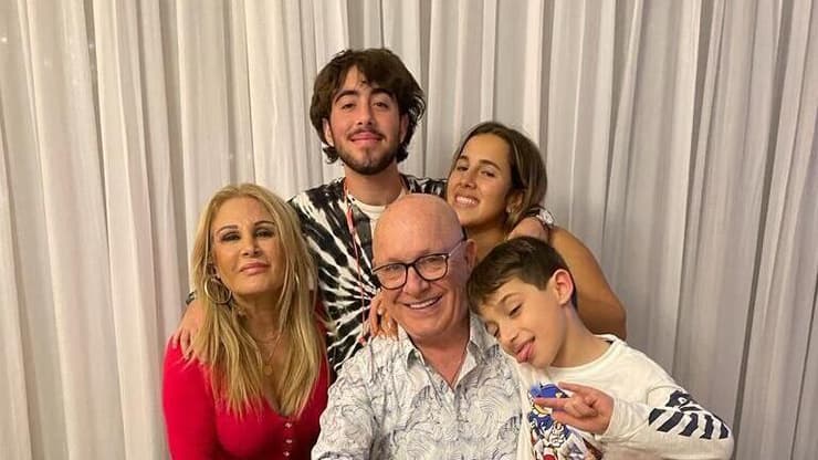 שמעון אייקוט, איש עסקים ישראלי בן 75, שעצור בקפריסין