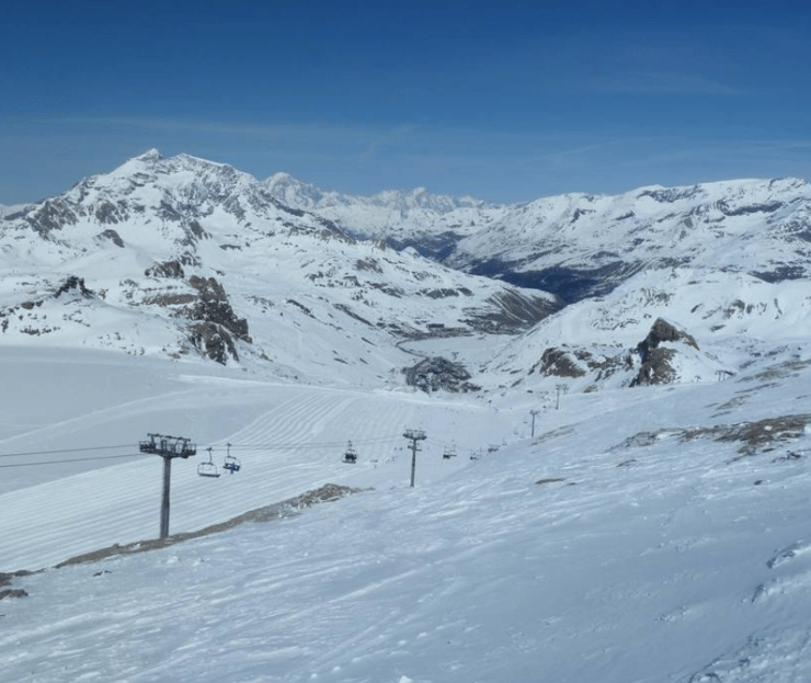 מטייל ישראלי נהרג ממפולת שלגים באתר סקי בצרפת