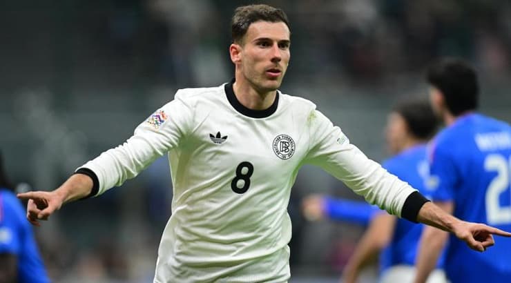 לאון גורצקה רץ לחגוג (רויטרס) לאון גורצקה רץ לחגוג