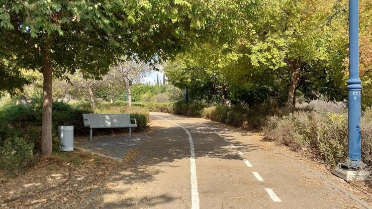 הטיילת המזרחית בשוהם. כעת - חלק מ"שביל ישראל" (צילום: איציק בן דב, החברה להגנת הטבע) הטיילת המזרחית בשוהם. כעת - חלק מ"שביל ישראל"