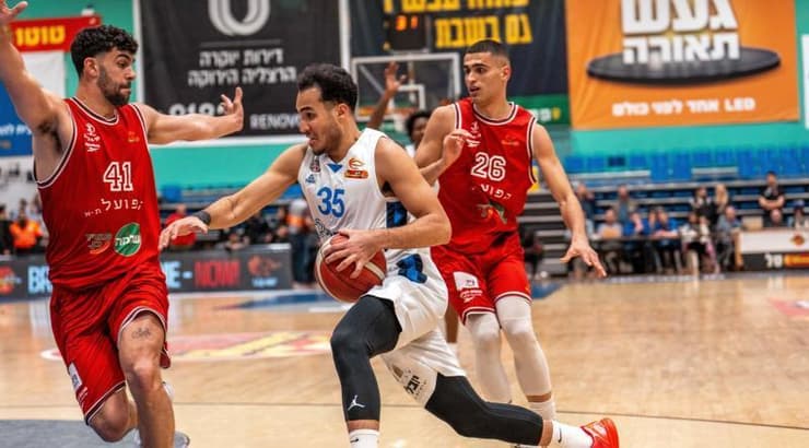 איתן בר מול תומר גינת (רועי כפיר) איתן בר מול תומר גינת