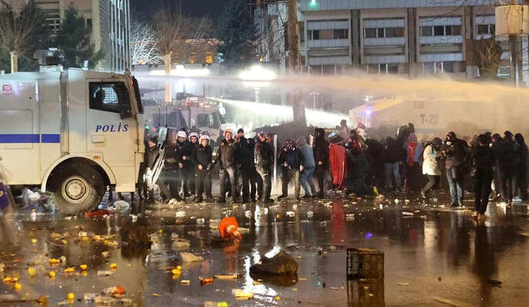 צילום: Adem ALTAN / AFP טורקיה אנקרה הפגנות הפגנה מחאה על מעצר ראש העיר איסטנבול