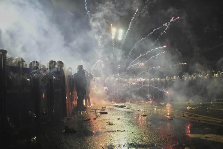 הפגנה ב איסטנבול טורקיה בעקבות מעצר ראש העיר אכרם אימאמאולו