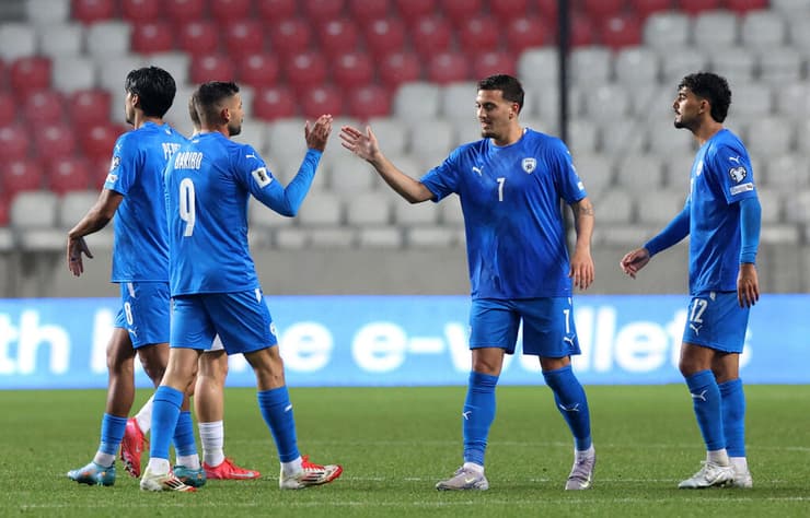 "העיקר הניצחון" זו לא רק קלישאה - זו ההגינות המינימלית המתבקשת (צילום: REUTERS/Bernadett Szabo) נבחרת ישראל