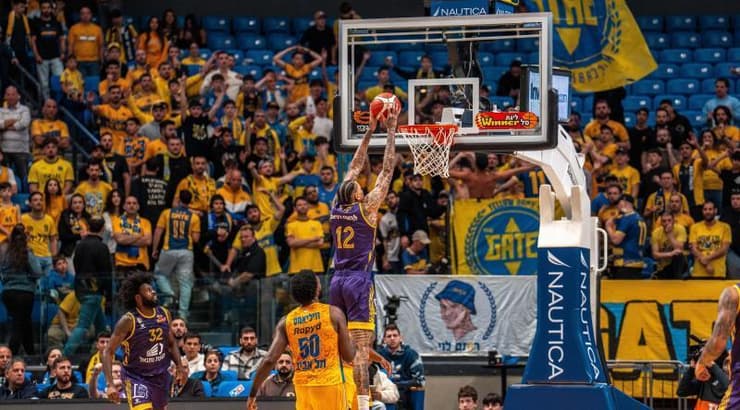 מייקל קייזר מטביע