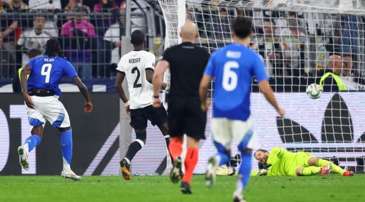 מויזה קין כובש (רויטרס) מויזה קין כובש