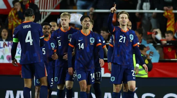 שמחה בנבחרת הולנד