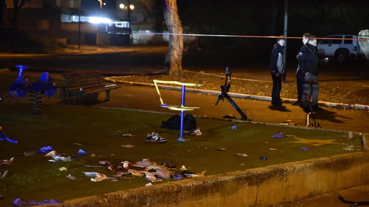 צילום: שרון צור 2 נערים נפצעו מקרוסלה בעקבות אתגר טיקטוק בקריית אתא