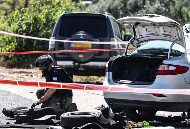 זירת הפיגוע בצומת התשבי, הבוקר (צילום: גיל נחושתן) זירת הפיגוע בצומת התשבי