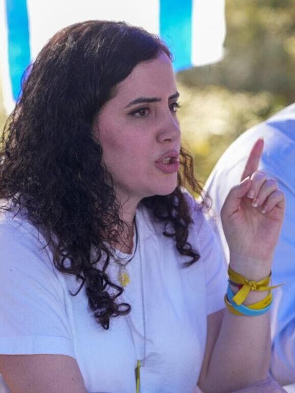 ח"כ נעמה לזימי (צילום: שלו שלום ) מחאת חברי כנסת מאופוזיציה מחוץ לכנסת