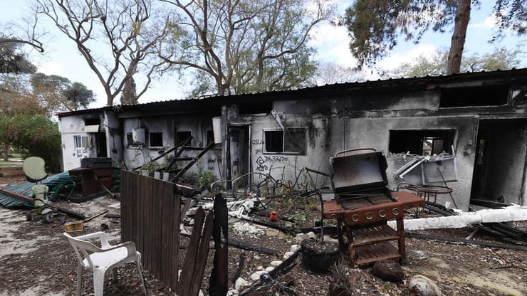 קיבוץ ניר עוז אחרי הפגיעה הנוראית ב-7 באוקטובר