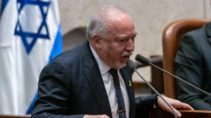 ח"כ ליברמן בדיון (צילום: שלו שלום ) ליברמן במליאת הכנסת