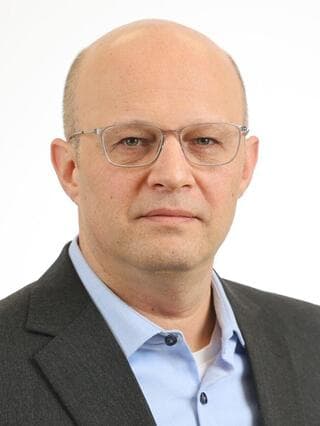 פרופ' שי שטרן