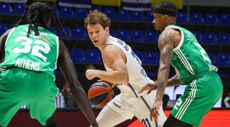 רוקאס יוקובאיטיס בין שניים (דרגאן טשיץ') רוקאס יוקובאיטיס בין שניים