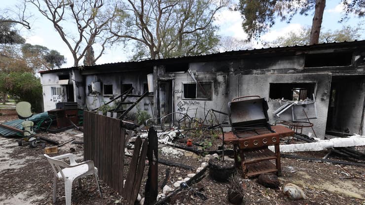 קיבוץ ניר עוז אחרי הפגיעה הנוראית ב-7 באוקטובר 