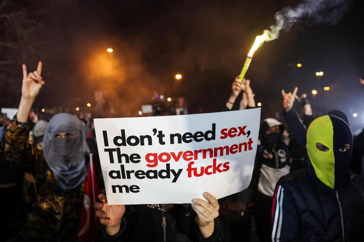 טורקיה הפגנות נגד הנשיא רג'פ טאיפ ארדואן בעקבות מעצר אכרם אימאמאולו