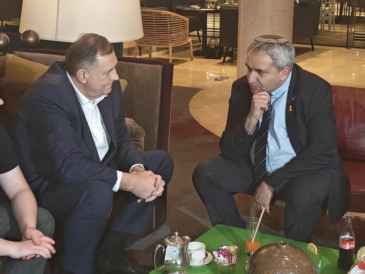 מילורד דודיק ועמיחי שיקלי