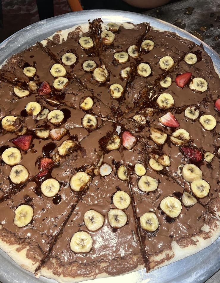 פיצת שוקולד