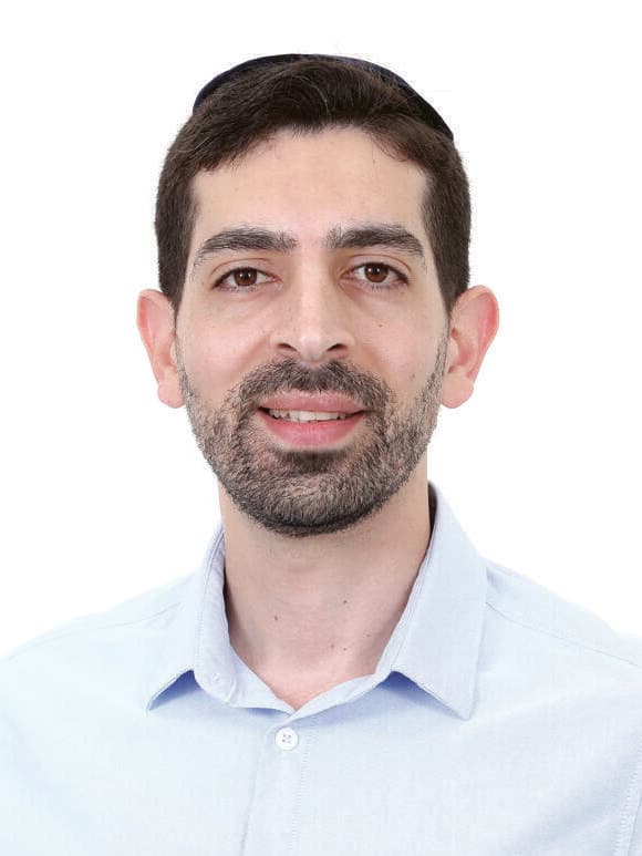 יונתן אזר (צילום: ניב קנטור) יונתן אזר