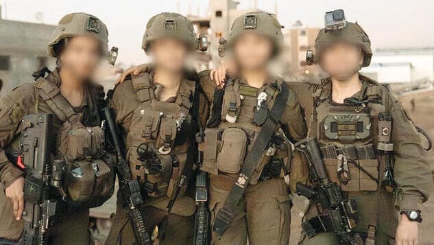 ע', נ', ש' וג' בשטח נשות הרפואה של גדוד רותם של גבעתי