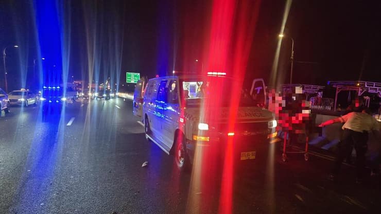 צילום: תיעוד מבצעי מד"א תיעוד מזירת תאונת הדרכים בכביש 4