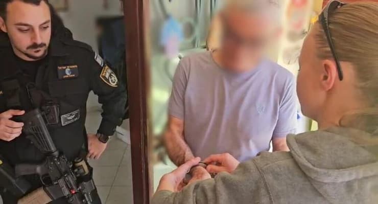 פעיל המחאה נאזק, היום (צילום: דוברות המשטרה ) מעצר מפגין שביצע מעשה מגונה לשוטרת מג"ב