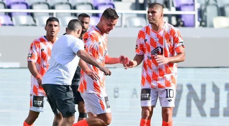 הגיעו לשחקנים (חגי מיכאלי, one) הגיעו לשחקנים