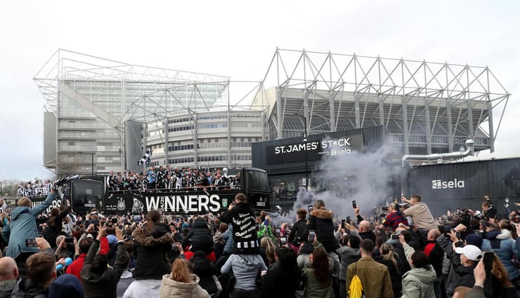 ניוקאסל חגיגות גביע הליגה 