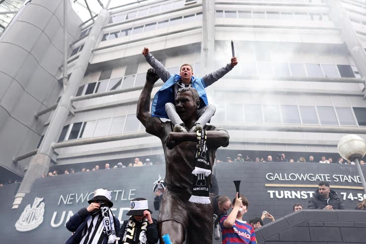 ניוקאסל חגיגות גביע הליגה 