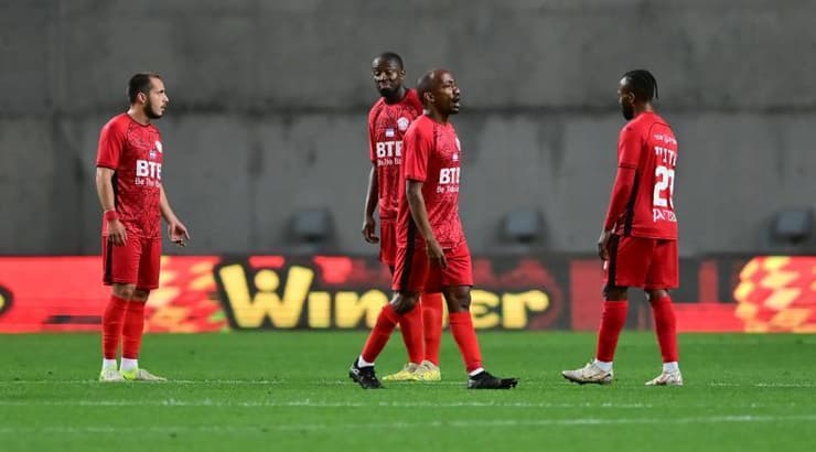 שחקני הפועל חדרה מאוכזבים