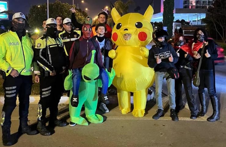 טורקיה הפגנות פיקאצ'ו