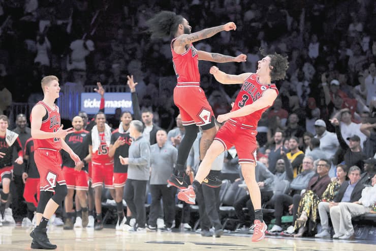 מהצמדים הלוהטים בליגה. ג'וש גידי וקובי ווייט אחרי הטירוף מול הלייקרס (צילום: Sam Navarro/IMAGN IMAGES via Reuters Connect) מהצמדים הלוהטים בליגה. ג'וש גידי וקובי ווייט אחרי הטירוף מול הלייקרס