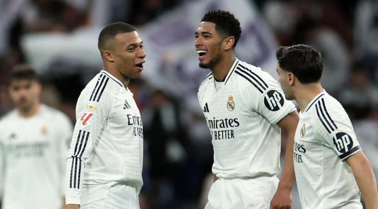 ג'וד בלינגהאם וקיליאן אמבפה חוגגים