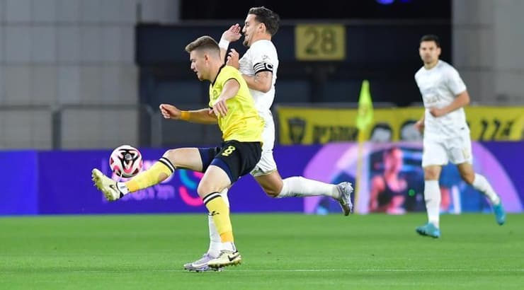 יובל שדה וירדן שועה במאבק