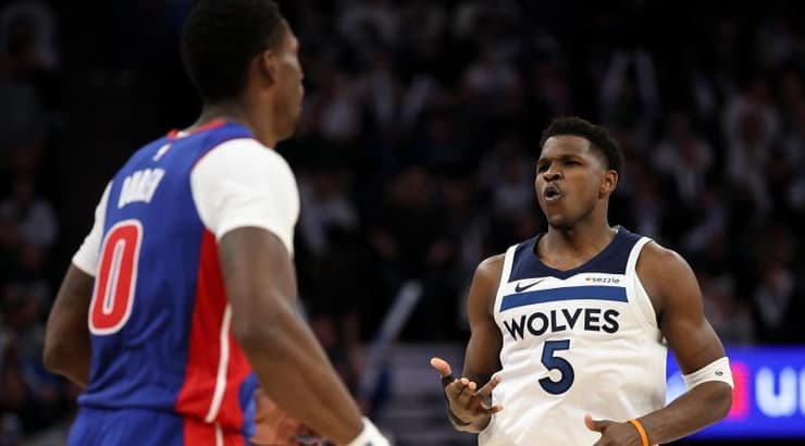 אנתוני אדוארדס