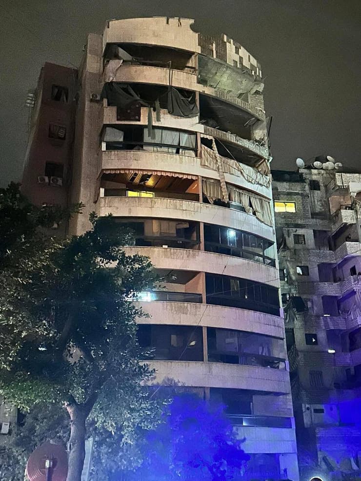 הבניין שהותקף בדאחייה בביירות