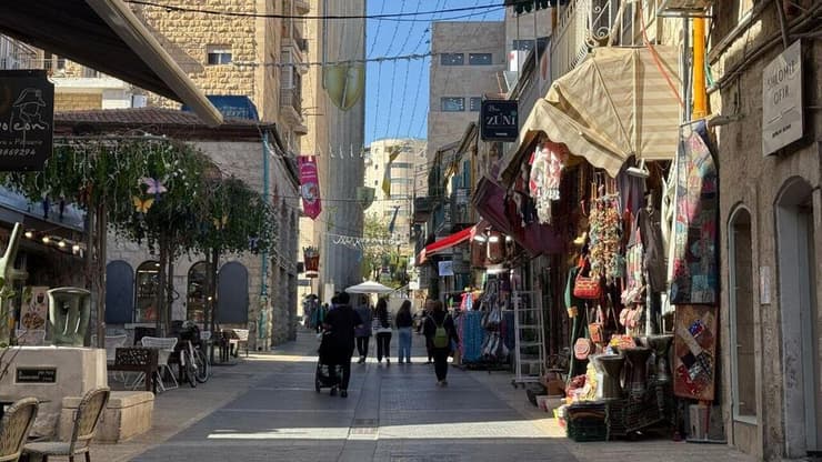 מרכז ירושלים. שפע של אוכל