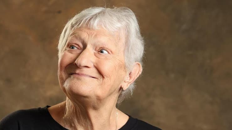 סבתו של תמיר אדר, יפה אדר