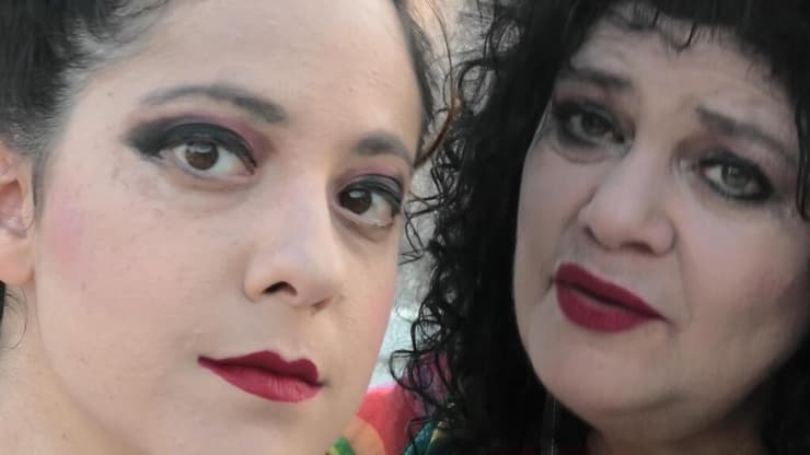 מתוך "ספק אישה, ספק ילדה"