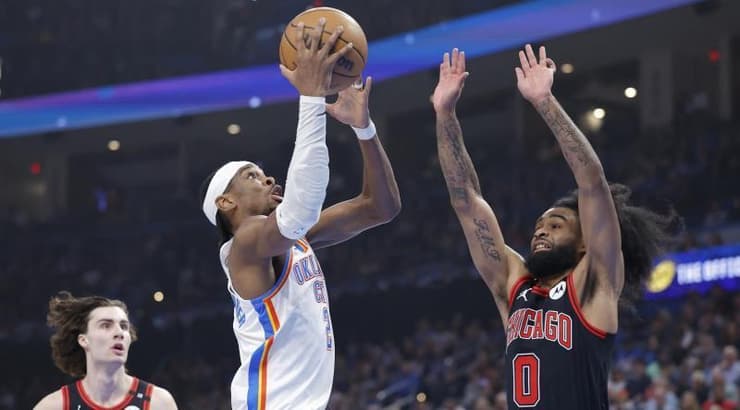 שיי גילג'ס-אלכסנדר מול שיקגו (רויטרס) שיי גילג'ס-אלכסנדר מול שיקגו