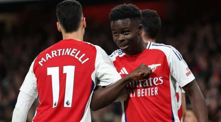 והוא גם לא שכח להודות למבשל. בוקאיו סאקה וגבריאל מרטינלי (רויטרס) והוא גם לא שכח להודות למבשל. בוקאיו סאקה וגבריאל מרטינלי