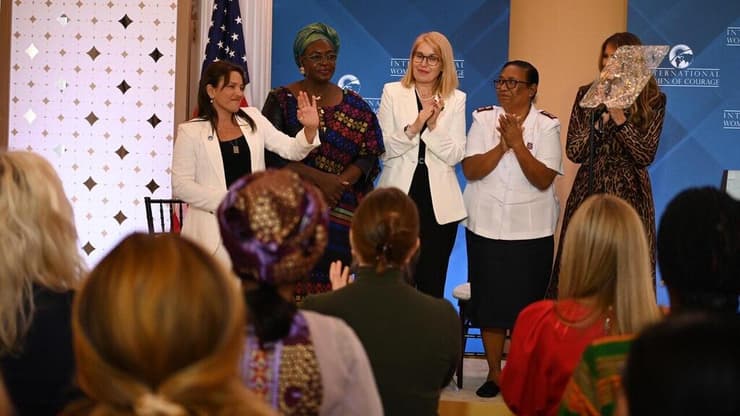 שורדת השבי עמית סוסנה זוכה בפרס "נשים אמיצות" של מזכיר המדינה האמריקאי