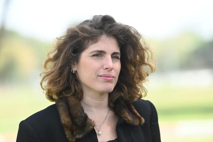 "יש תחושה שהם ננטשו, ולא נותנים לנו תשובות". הדס גניס, שאחיה ספי נרצח באחת המיגוניות כשנמלט מהמסיבה (צילום: יאיר שגיא) הדס גניס